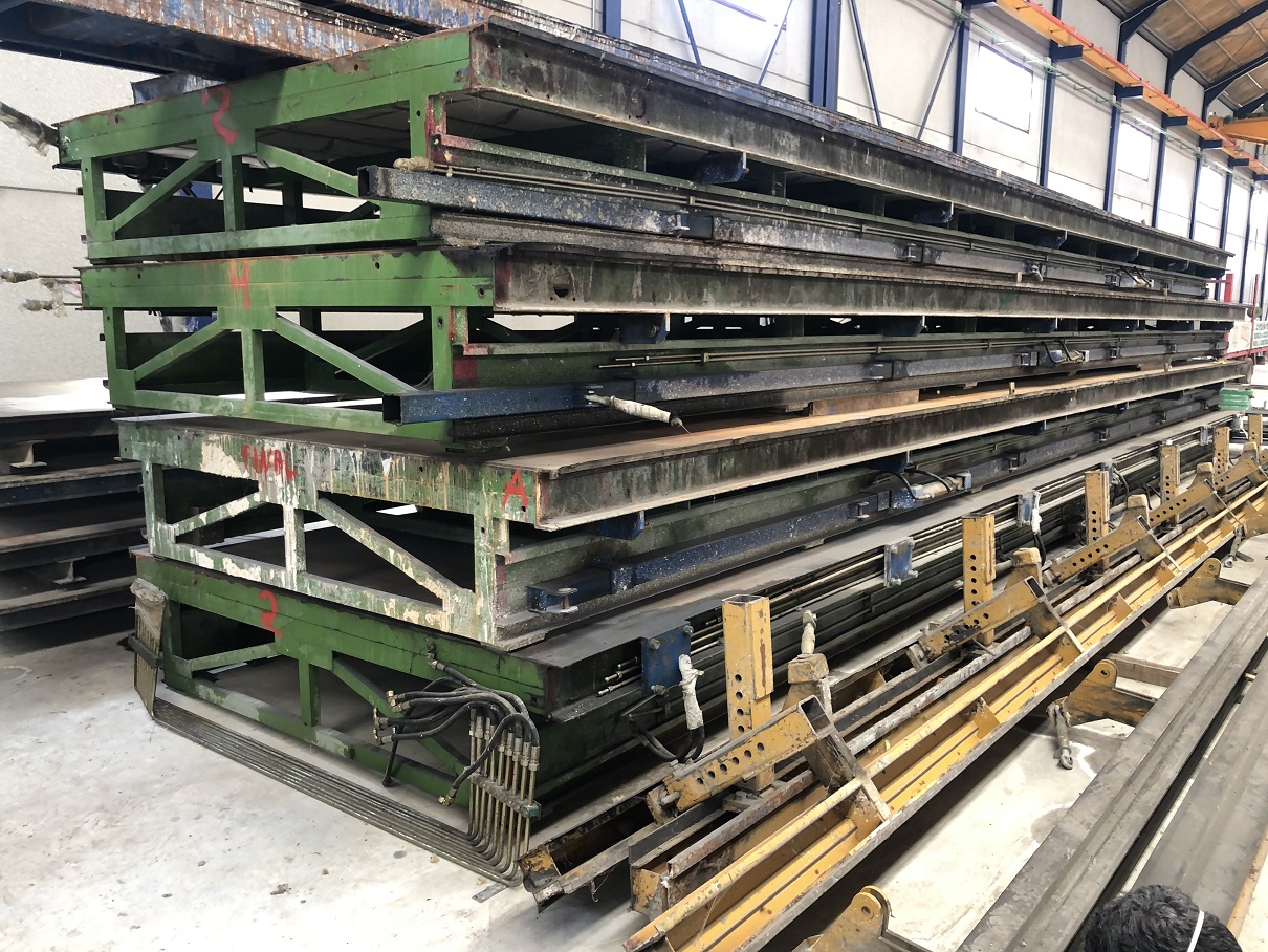 FIXED TABLE 24X2,5