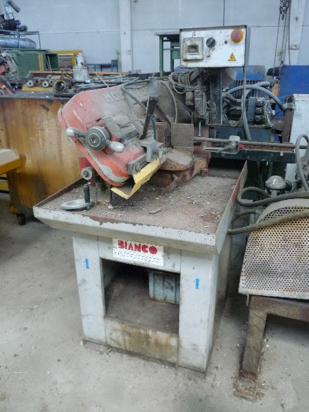 BAND SAW