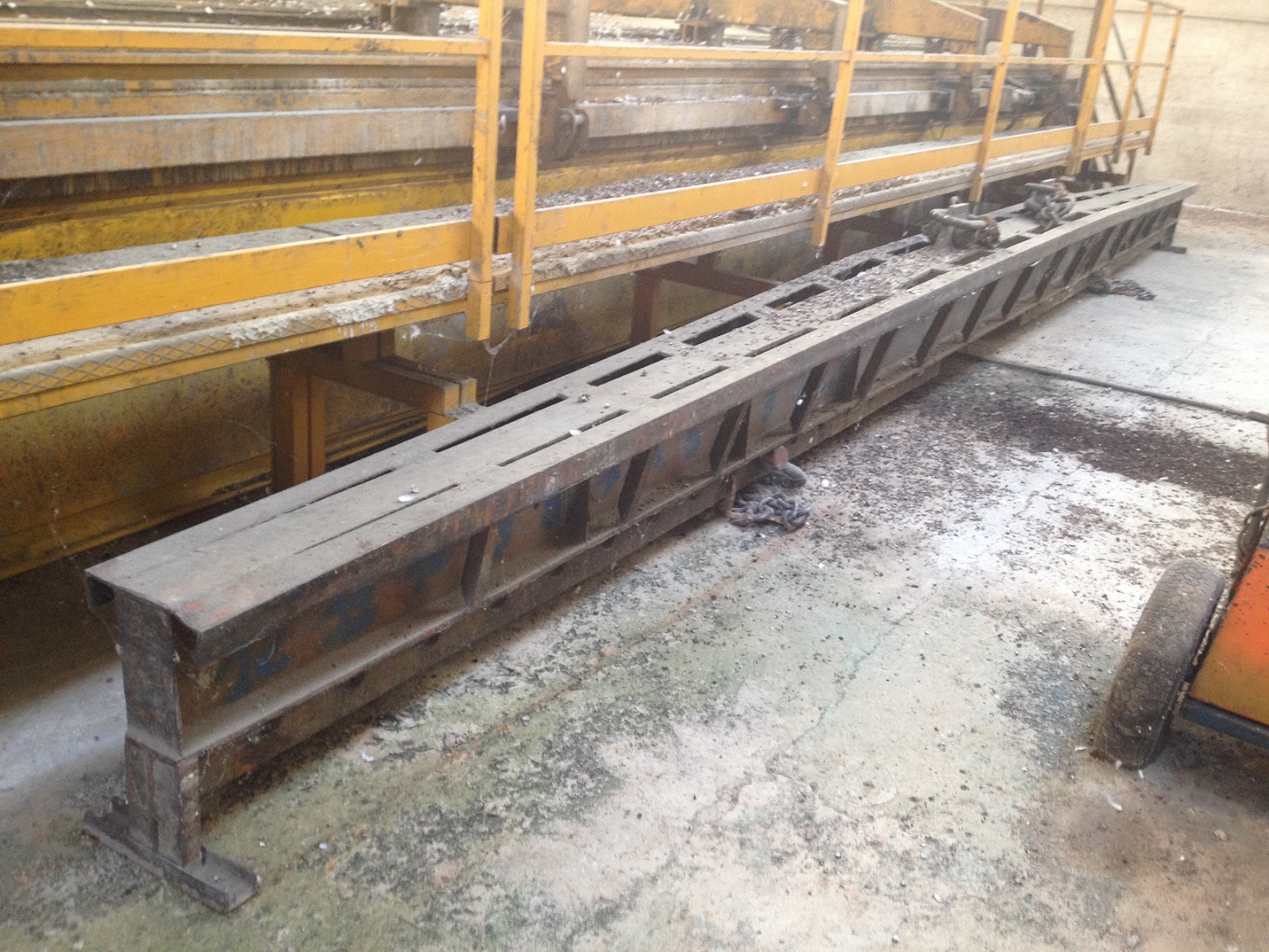 LIFTING BEAM 12 TON